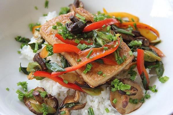 Fried Tofu on Vegetables