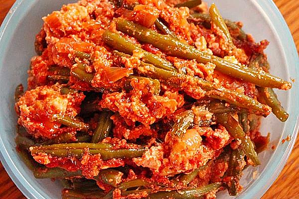 Garlic Beans with Feta Cheese