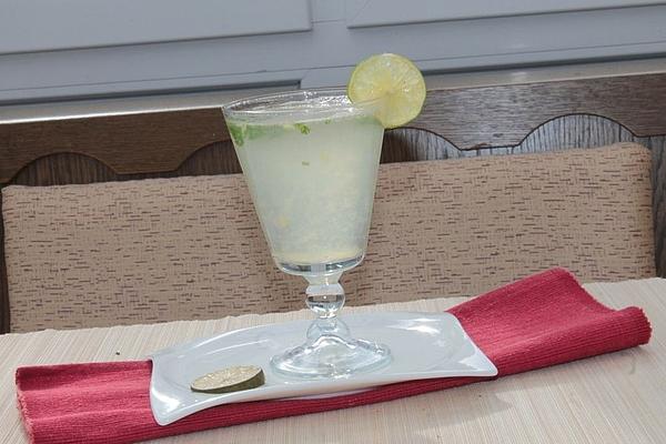 Ginger and Lime Lemonade