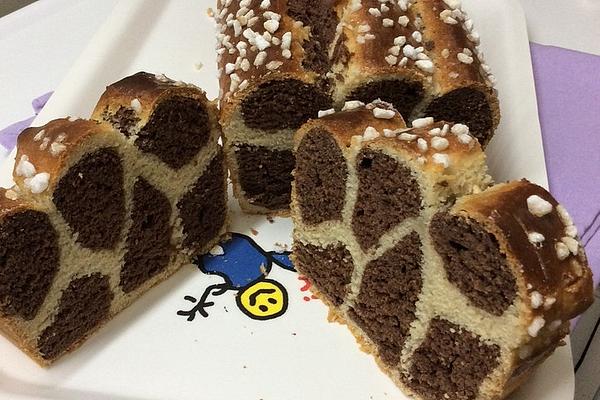 Giraffe Pattern Cake