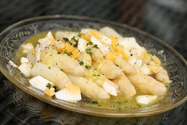 Giwalato`s Special Dressing for Asparagus Salad