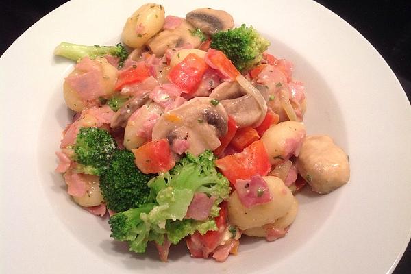 Gnocchi with Cheese – Cream – Sauce