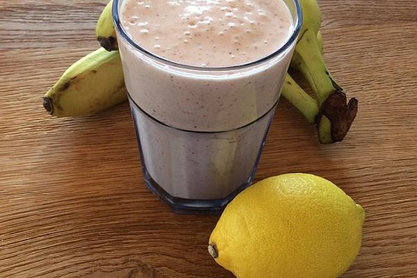 Gooseberry Banana Smoothie