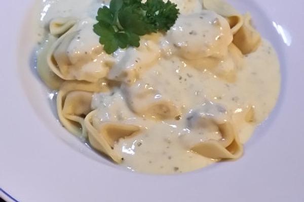 Gorgonzola Cream Sauce with Spirellis