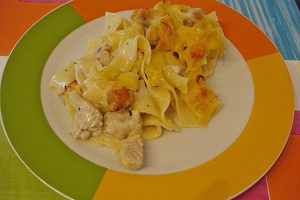 Gratinated Turkey Breast Fillet on Ribbon Noodles