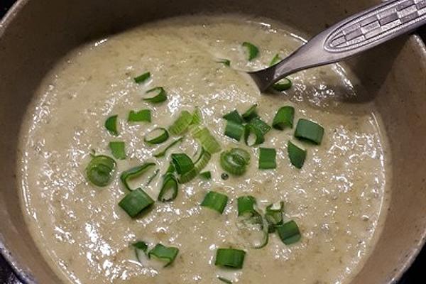 Green Spring Soup Made from May Beet Stalks