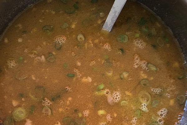 Gulai Tulang Babi Berbalung Candidasa