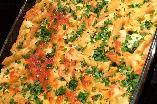 Hearty Chicken Alfredo Casserole