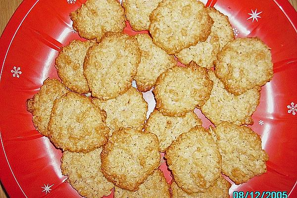 Hearty Oatmeal Cookies