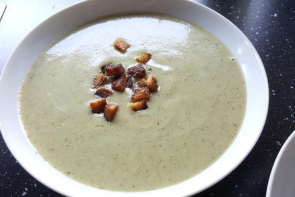Hearty Zucchini Cream Soup