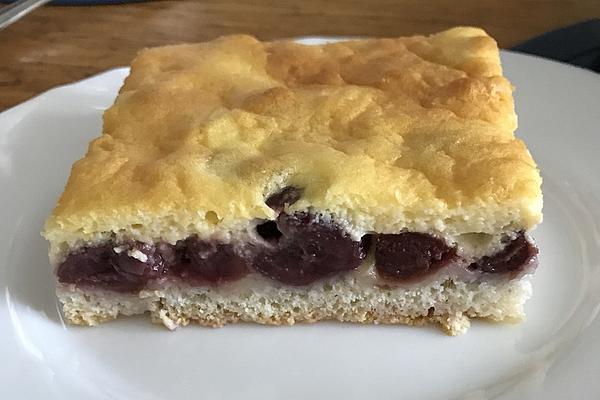 Hildes Cherry Cake with Cream Sauce