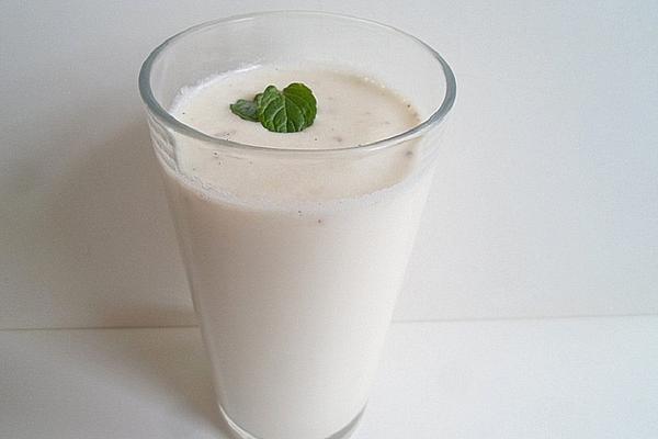 Honey-almond Milk