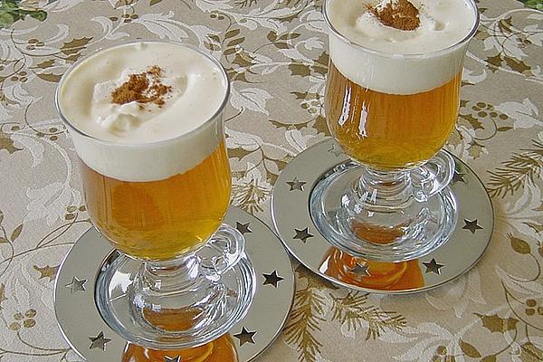 Hot Apple Juice with Caramel and Cinnamon Syrup