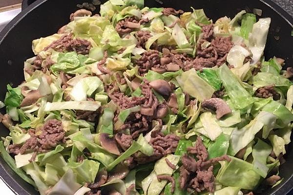 Hunter Pan with Pointed Cabbage