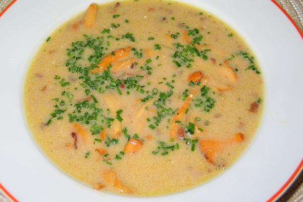 Hunter Soup with Chanterelles