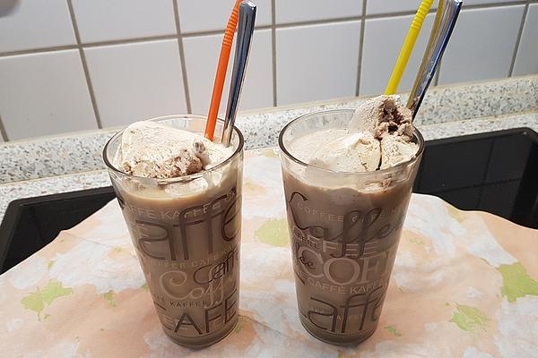 Iced Coffee Macchiato