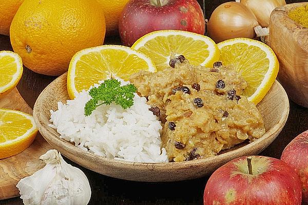 Indian Chicken Curry with Fruits