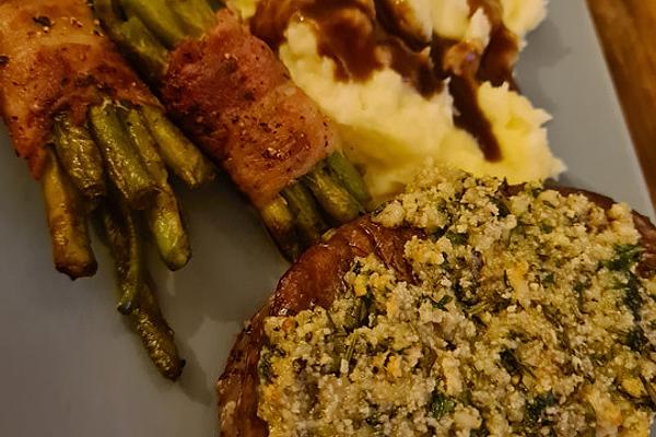 Jerchens Beef Fillet with Herb Crust
