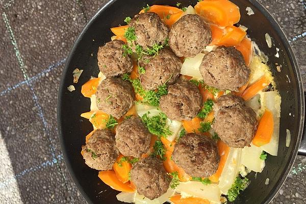 Kohlrabi and Carrot Vegetables