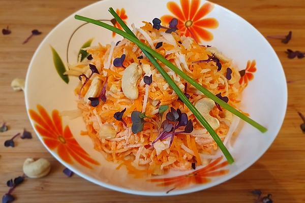 Kohlrabi, Carrot and Peanut Salad