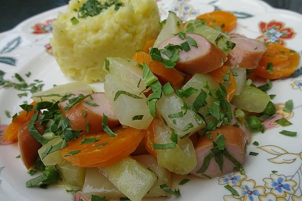Kohlrabi Carrot Ragout with Sausages