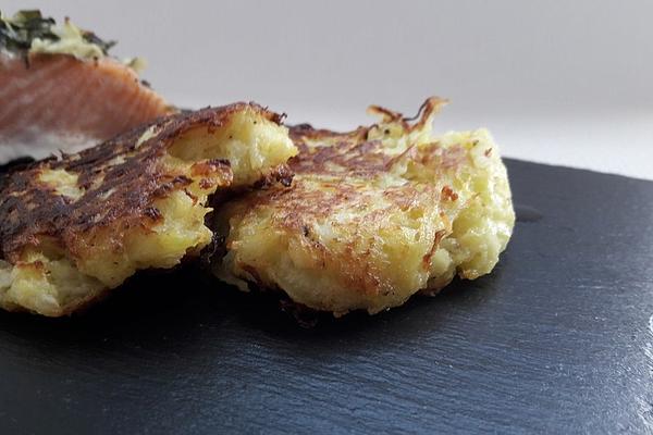Kohlrabi Hash Browns