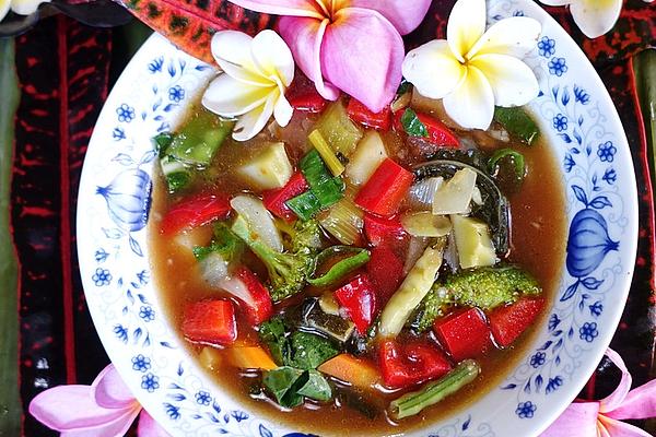 Kuah Sayuran Istimewa Dengan Broccoli