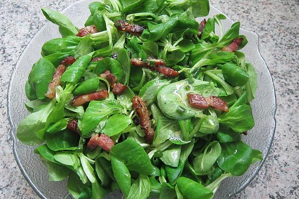 Lamb`s Lettuce in Orange Dressing with Bacon