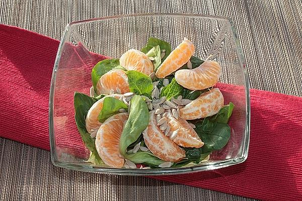 Lamb`s Lettuce with Mandarins and Nut Oil Dressing