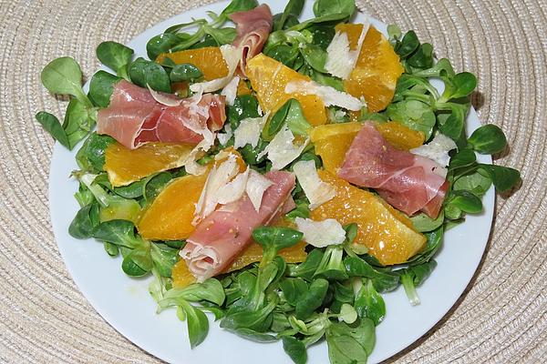 Lamb`s Lettuce with Salmon Ham