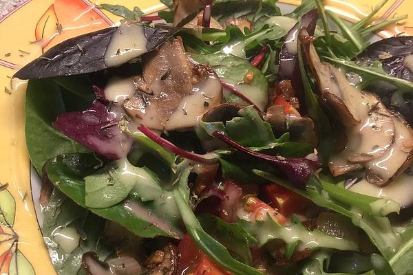 Lamb`s Lettuce with Thyme Oyster Mushrooms and Honey Mustard Dressing