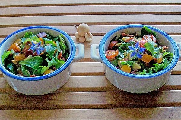 Leaf Salads with Avocado, Bacon and Tomatoes