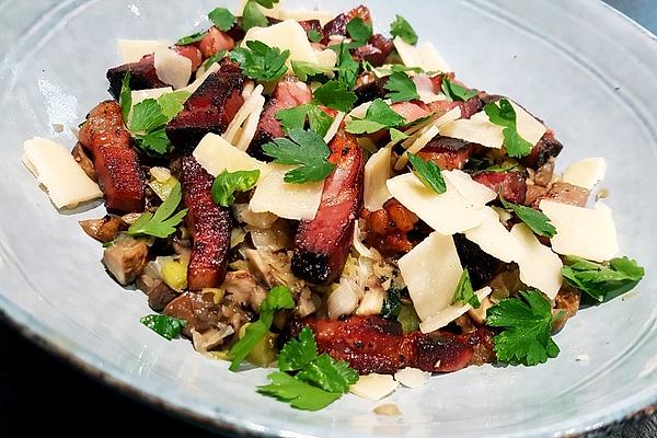 Leek Salad with Mushrooms and Bacon