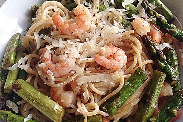 Lemon Cream on Spaghetti and Prawns