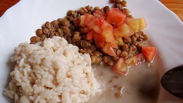 Green Lentil Soup with Spinach