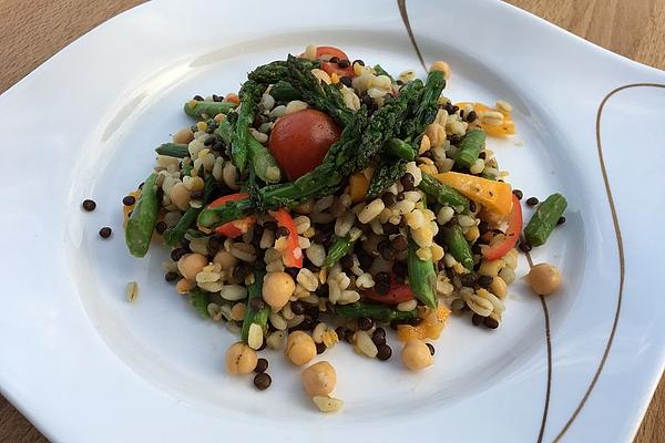 Lentil Ebly Salad with Green Asparagus