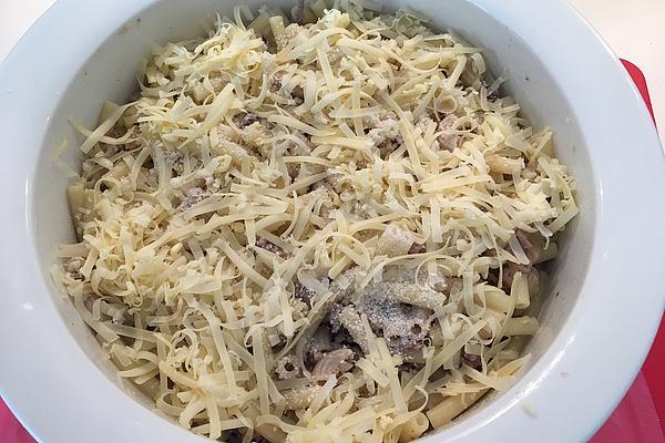 Liha-Makaroni Paistos or Finnish Noodle Casserole