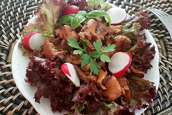 Lukewarm Chanterelle Salad