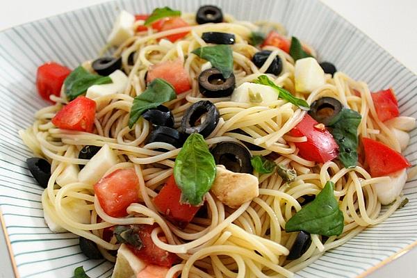 Lukewarm Spaghetti Salad À La Mariaka