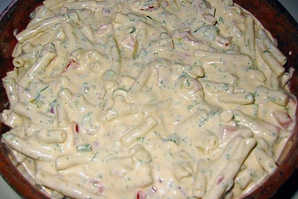 Macaroni Salad with Difference