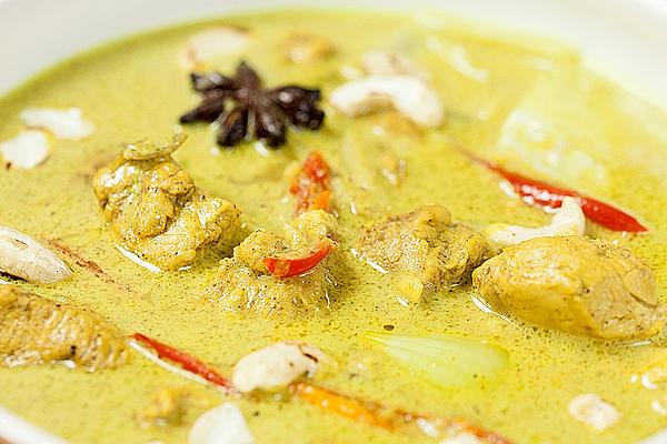 Malaysian Style Chicken Kurma