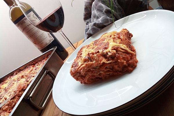 Mama Maria`s Lasagne Alla Bolognese