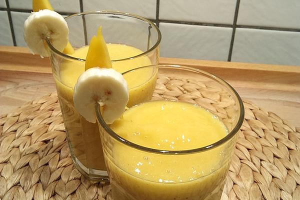 Mango and Banana Smoothie