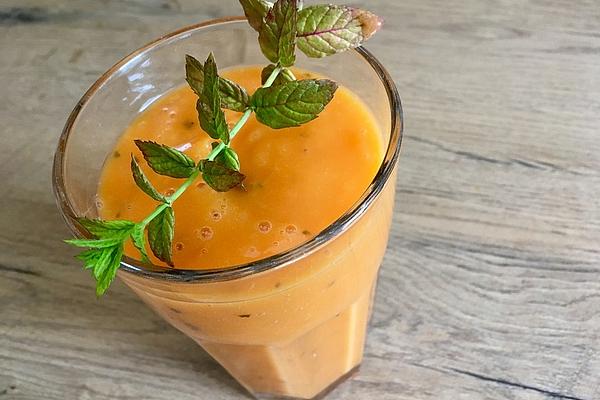 Mango and Carrot Smoothie