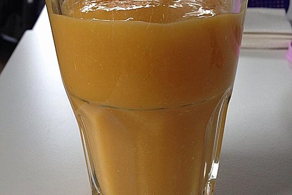 Mango and Orange Smoothie with Honey