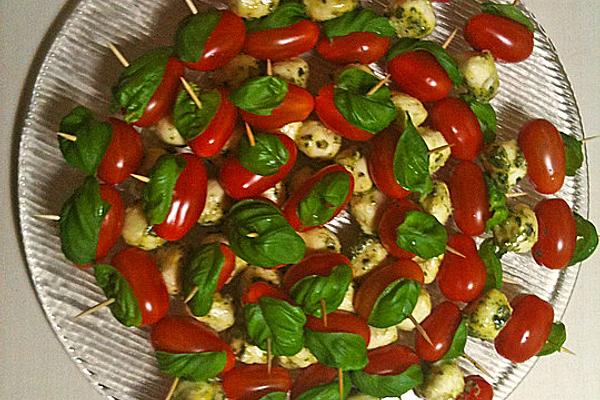 Marinated Garlic Pesto Mozzarella Skewers