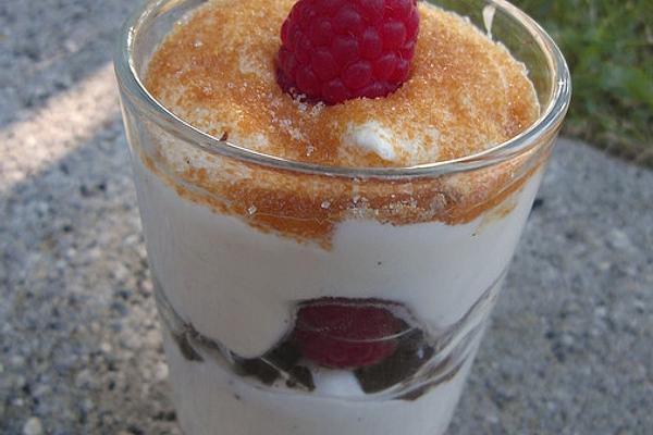 Mascarpone Cream with Raspberries and Neapolitan Waffles