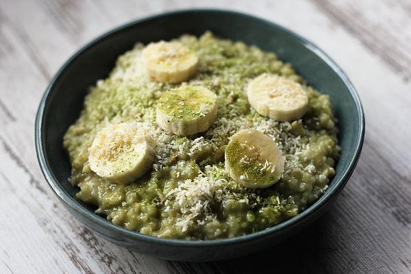 Matcha Coconut Porridge with Banana