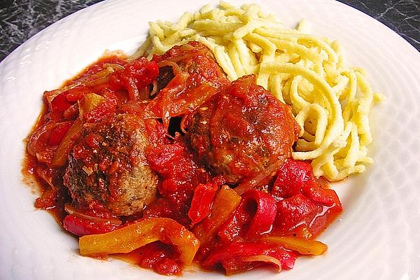 Meatballs on Paprika Strips