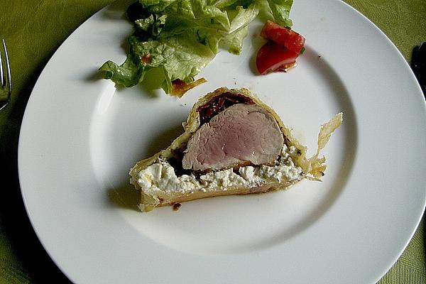 Mediterranean Pork Fillet in Puff Pastry